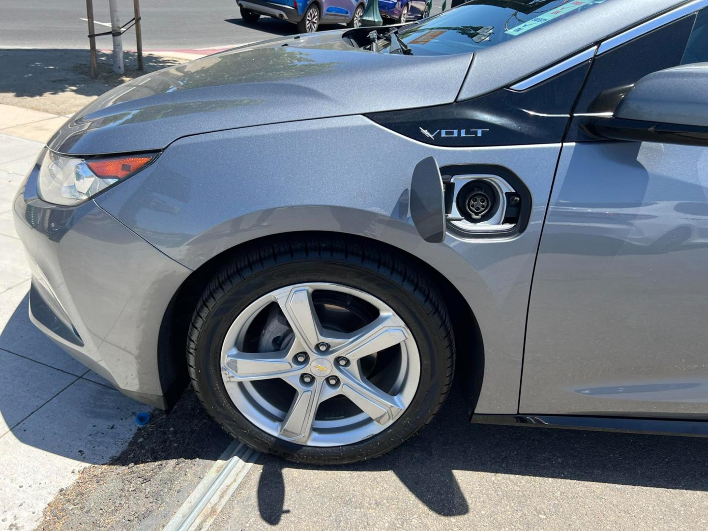 2018 DARK GRAY /BLACK Chevrolet Volt (1G1RC6S55JU) , located at 744 E Miner Ave, Stockton, CA, 95202, (209) 944-5770, 37.956863, -121.282082 - Photo#3